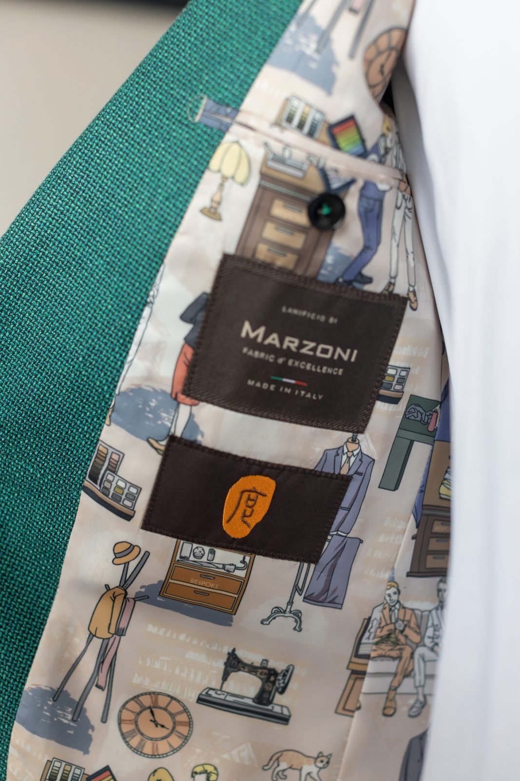 Marzoni mill label inside a 度·BESPOKE garment